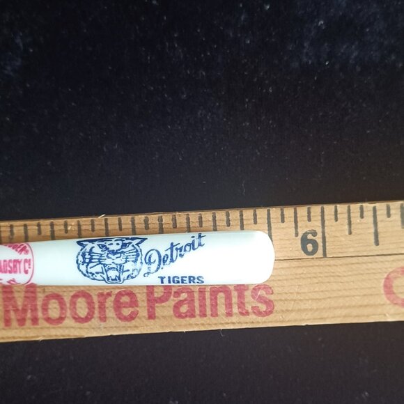Detroit Tigers Vintage Louisville Slugger Mini Baseball Bat Pen - Picture 4 of 4